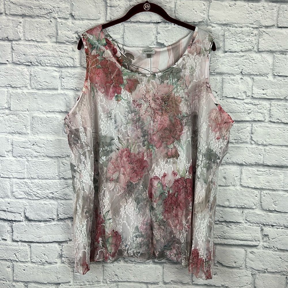 Avenue Lace Lined Floral Tank size 22/24